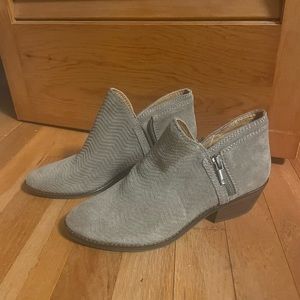Size 6 1/2 lucky brand